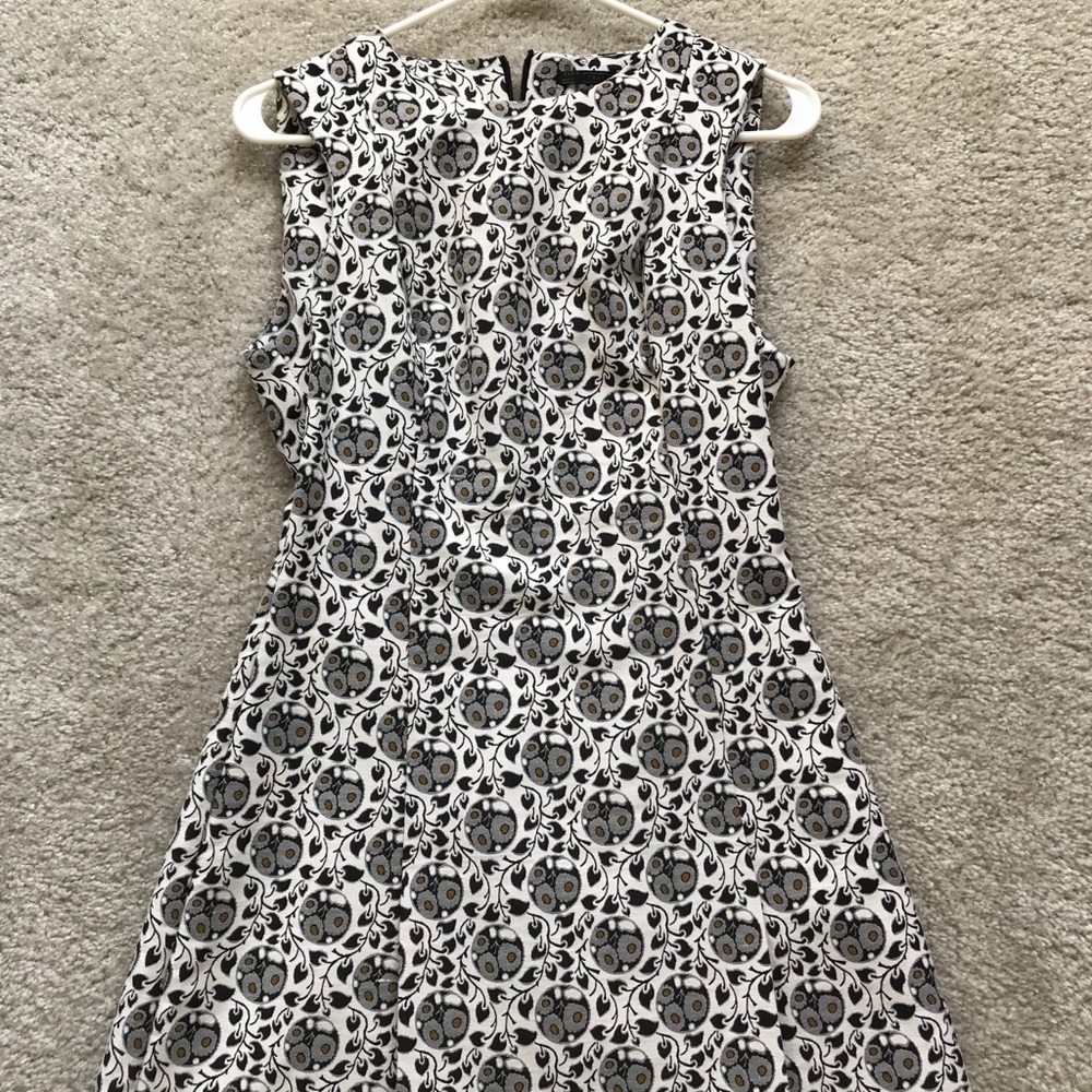 Zara Trafaluc Jacquard Dress White Floral Pleated